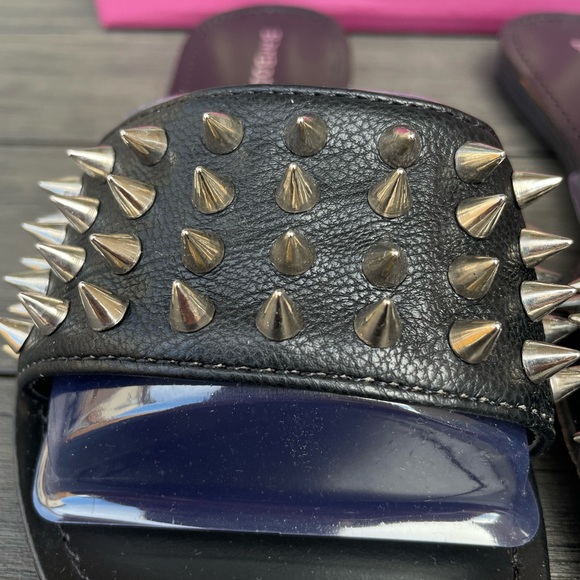 Bamboo Spiked Sandals - Picture 3 of 6